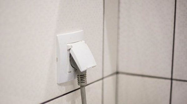Розетка для влажных помещений