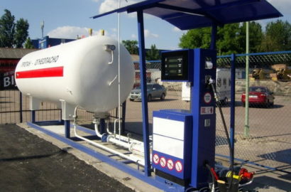 Защита от молний резервуаров с топливом
