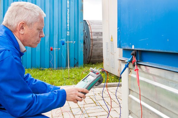 В паспорт записываются результаты проверок контура заземления