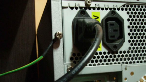 Заземление обеспечивает бесперебойную работу компьютерной техники