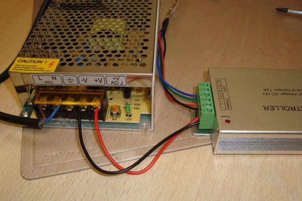 Блок питания для светодиодной ленты