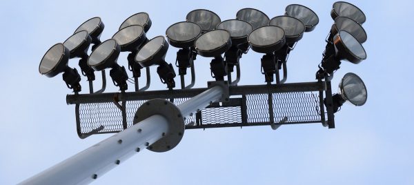 Прожектора для спортивных объектов с оптической защитой
