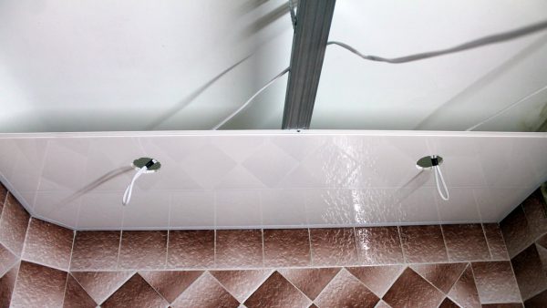 Разводка проводов для точечных светильников