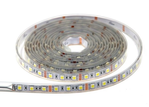 Влагозащищенная LED-лента для бассейнов
