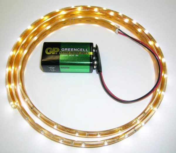 LED-ленты можно запитать от батарейки